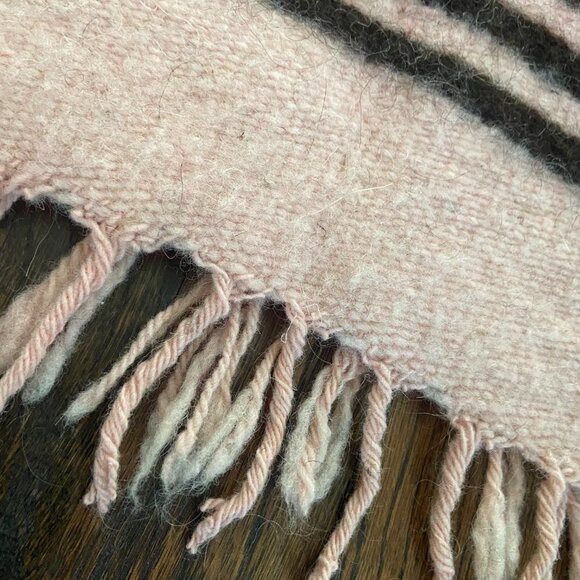 Aztec Print Pullover Poncho - Picture 5 of 9